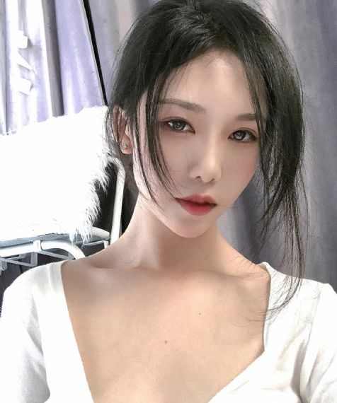 日韩人体艺术偷拍裸体_BD英语在线观看