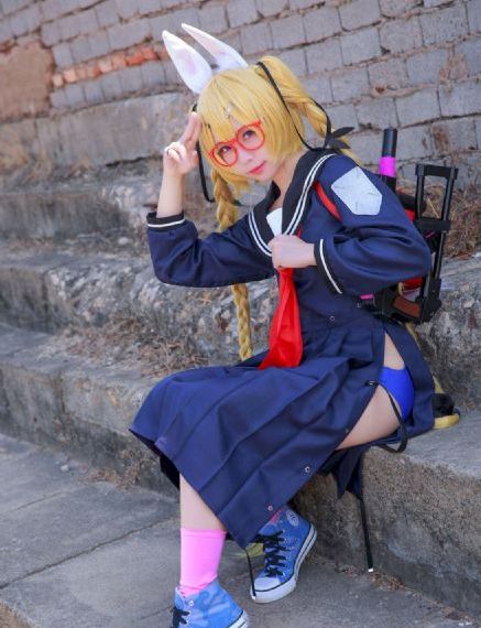 扒掉美女衣服揉她内内游戏_HD电影完整版在线观看